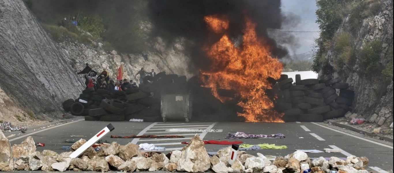 Μαυροβούνιο: Βίαια επεισόδια για την ενθρόνιση του νέου επικεφαλής της Σερβικής εκκλησίας (βίντεο)